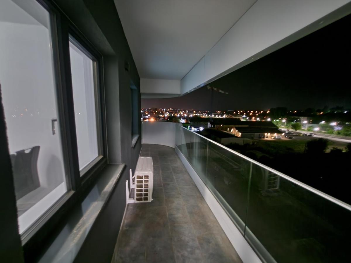 Near Airport 2 Rooms Apartments In Himson Yaş Dış mekan fotoğraf