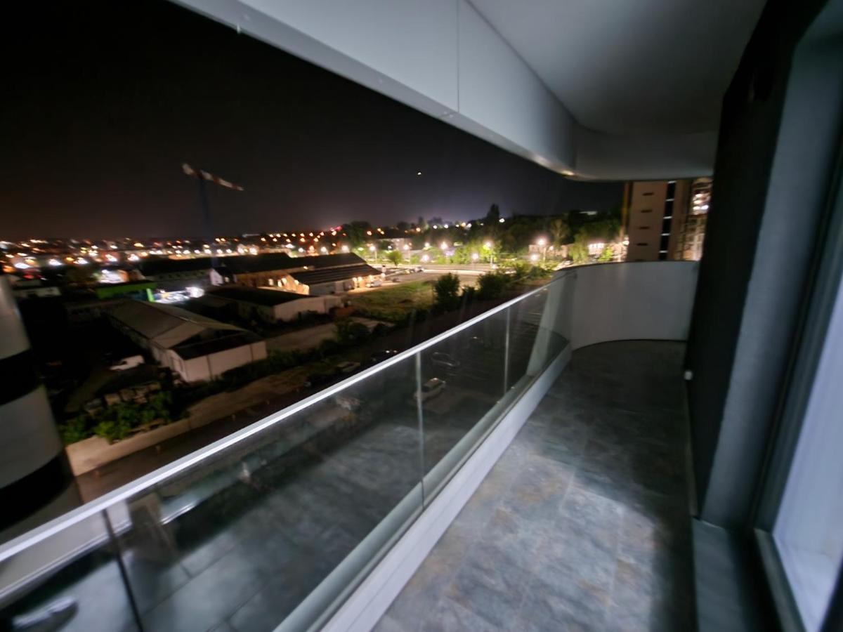 Near Airport 2 Rooms Apartments In Himson Yaş Dış mekan fotoğraf