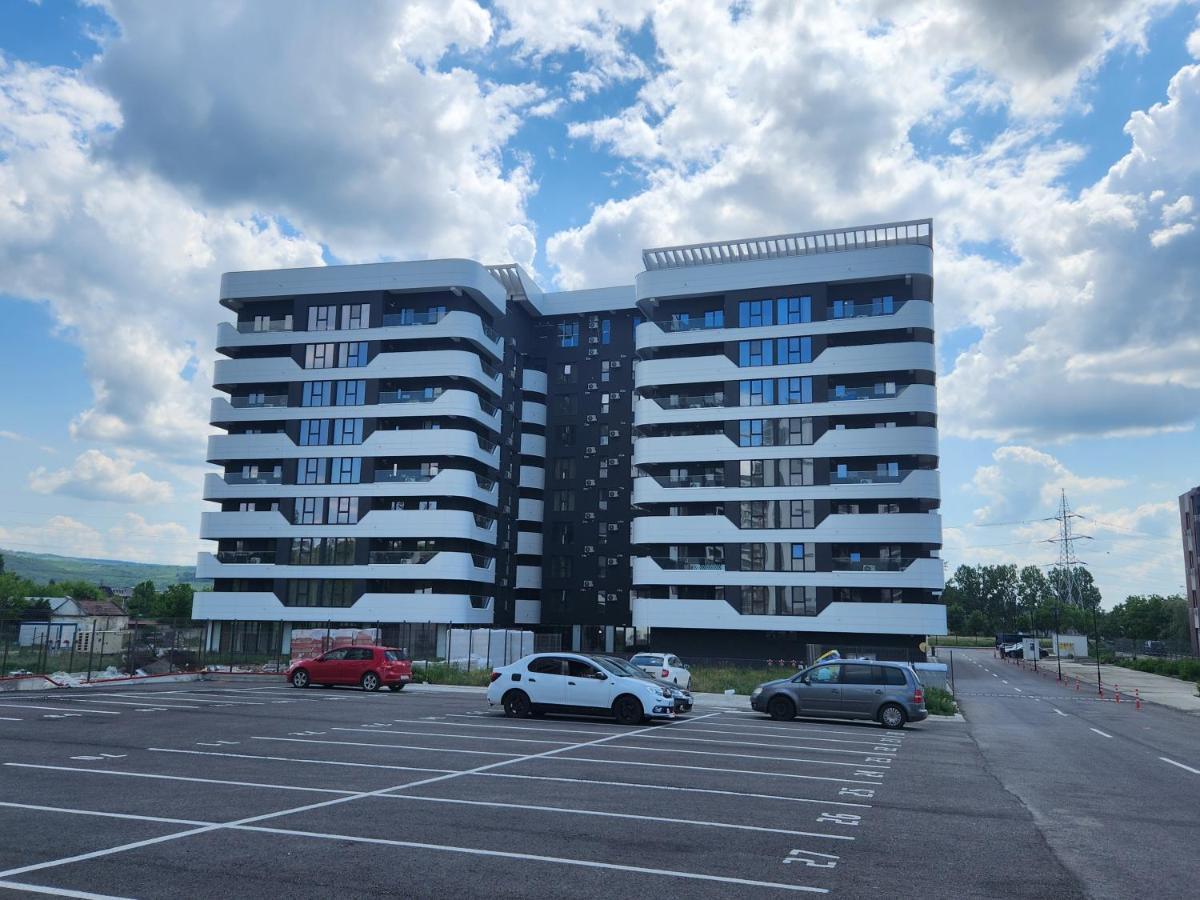 Near Airport 2 Rooms Apartments In Himson Yaş Dış mekan fotoğraf