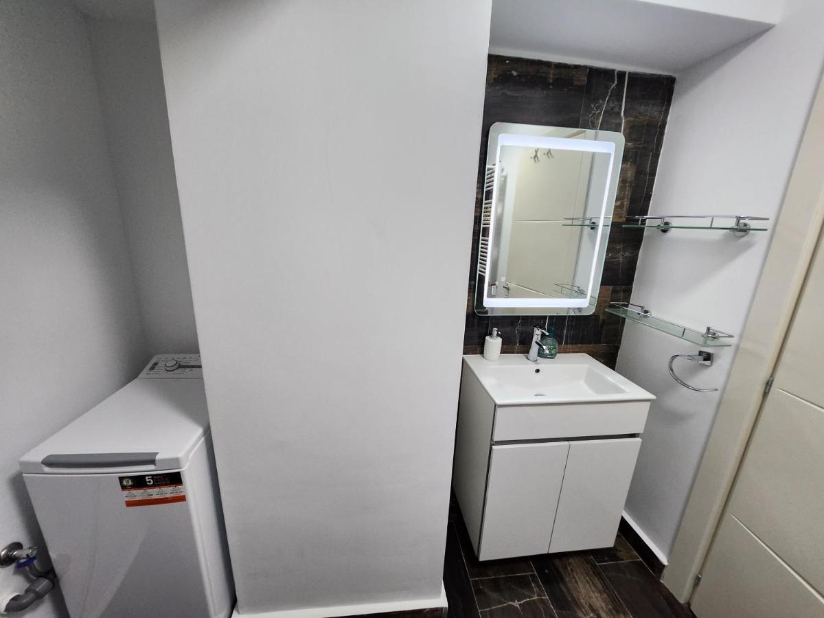 Near Airport 2 Rooms Apartments In Himson Yaş Dış mekan fotoğraf