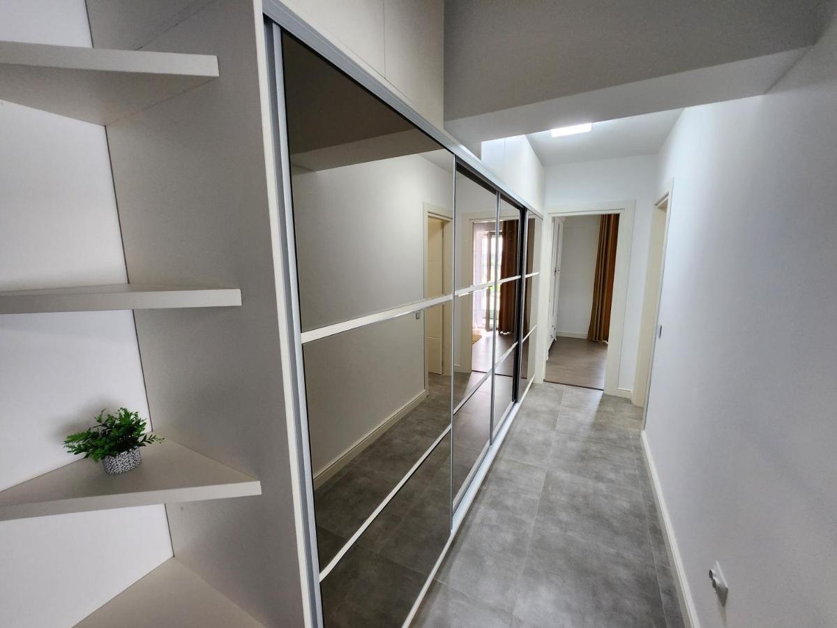 Near Airport 2 Rooms Apartments In Himson Yaş Dış mekan fotoğraf