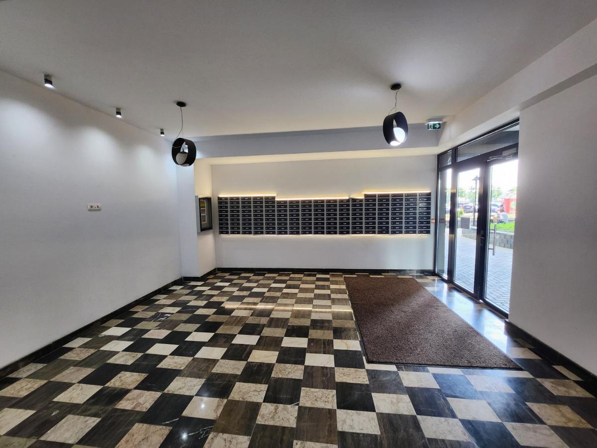 Near Airport 2 Rooms Apartments In Himson Yaş Dış mekan fotoğraf