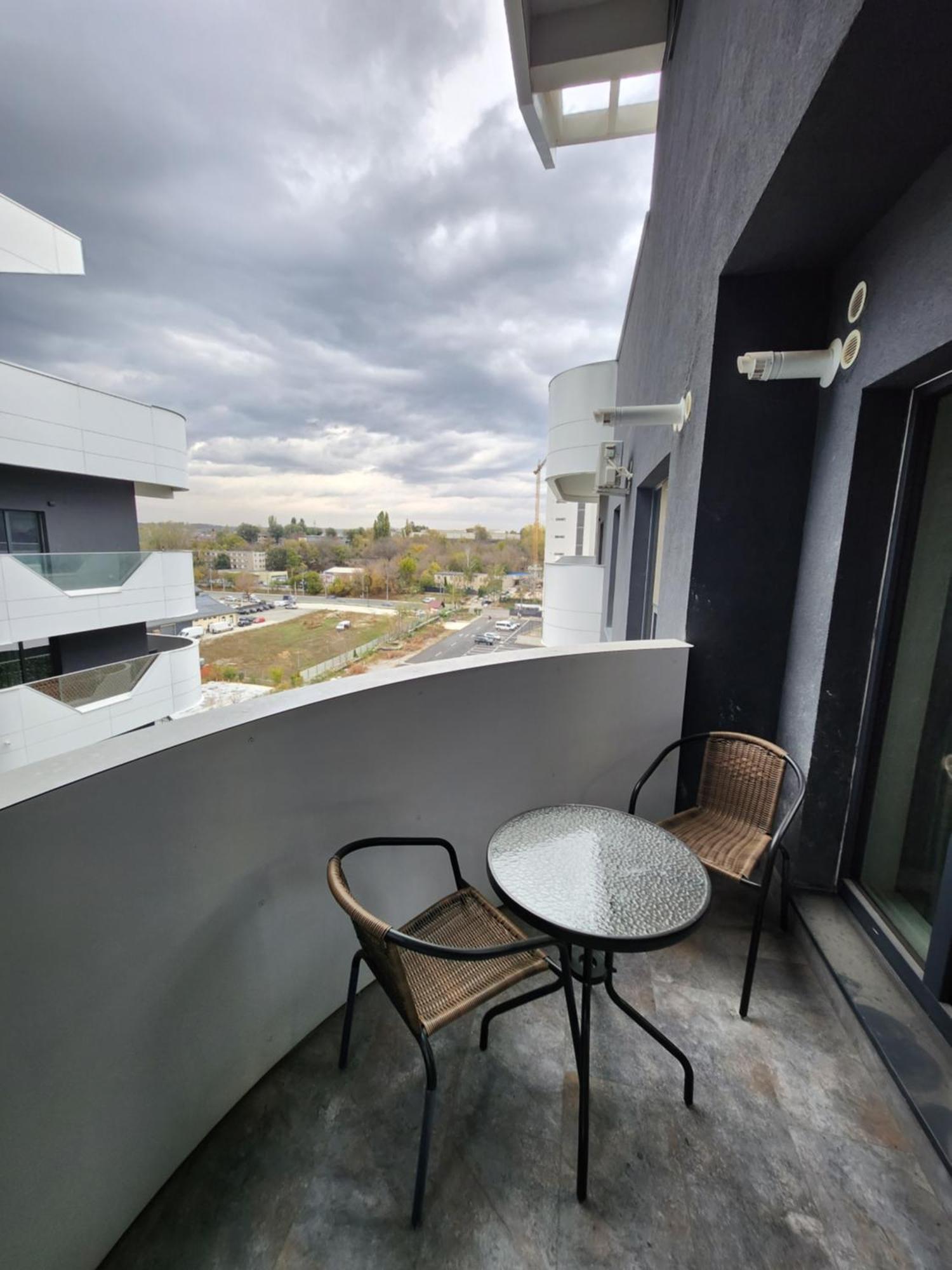Near Airport 2 Rooms Apartments In Himson Yaş Dış mekan fotoğraf