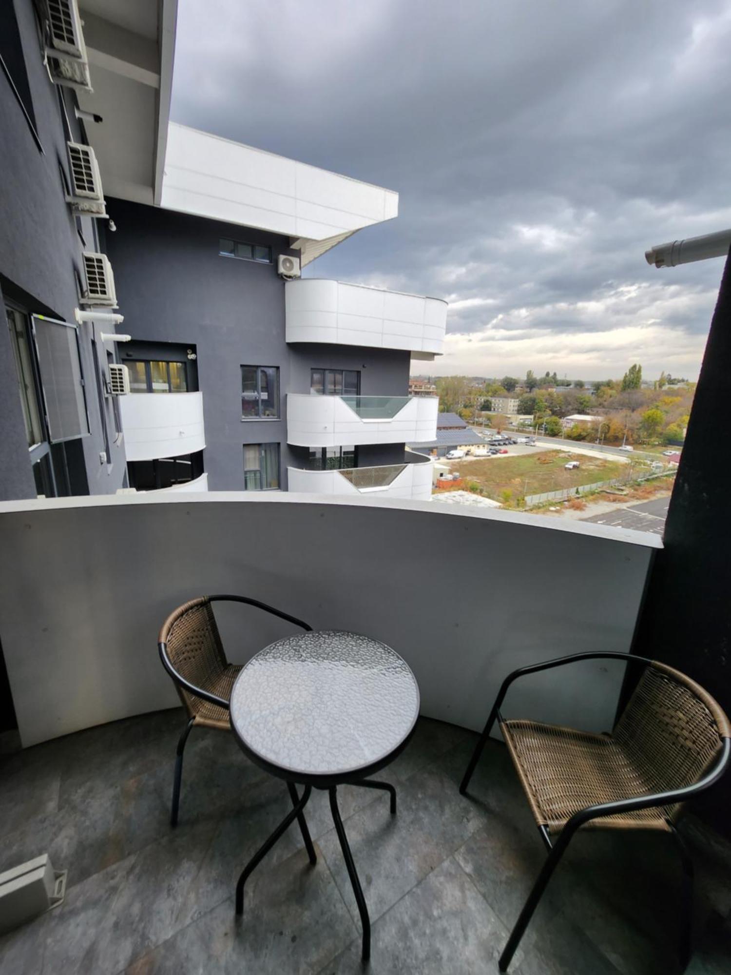 Near Airport 2 Rooms Apartments In Himson Yaş Dış mekan fotoğraf