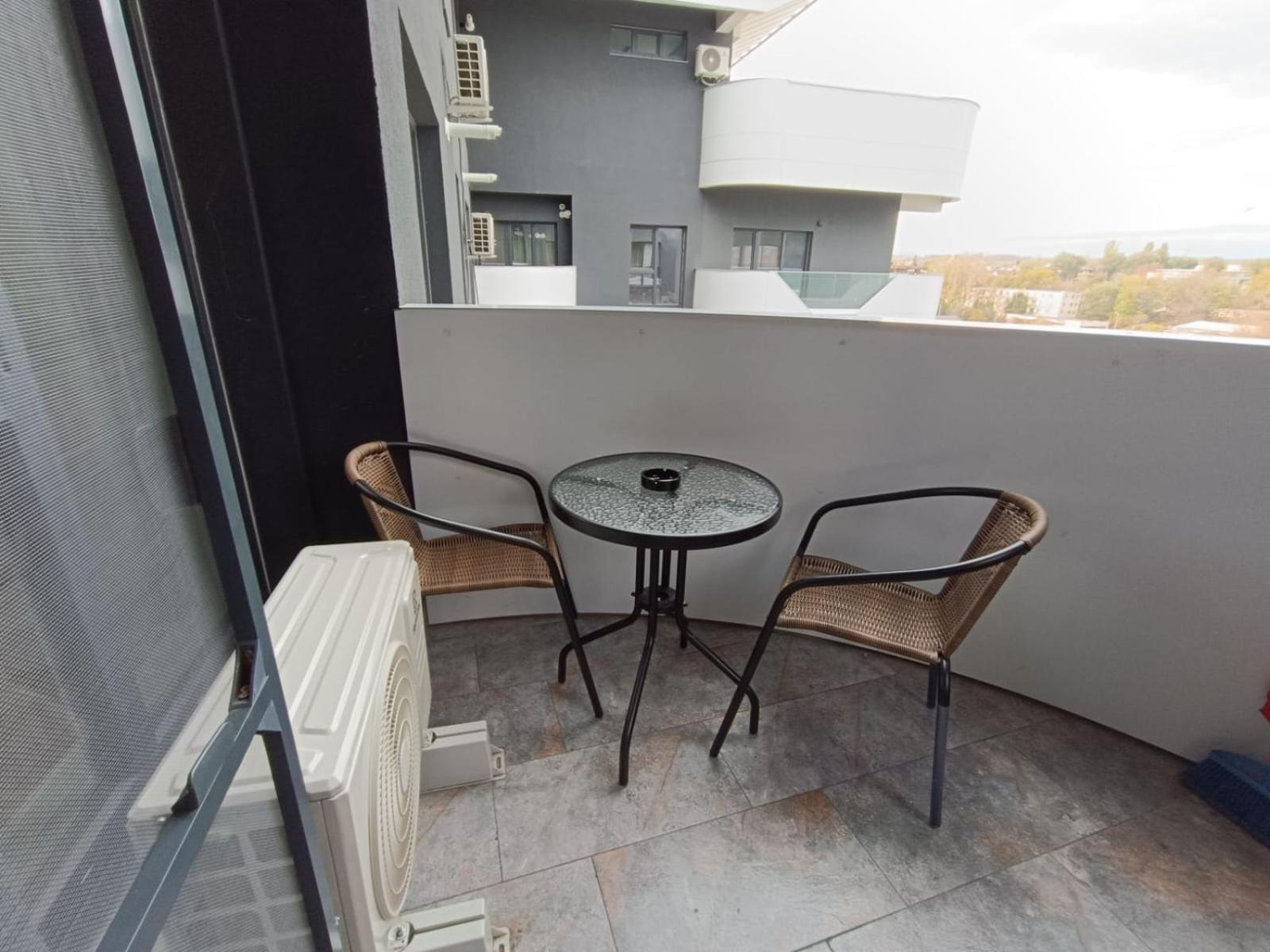 Near Airport 2 Rooms Apartments In Himson Yaş Dış mekan fotoğraf